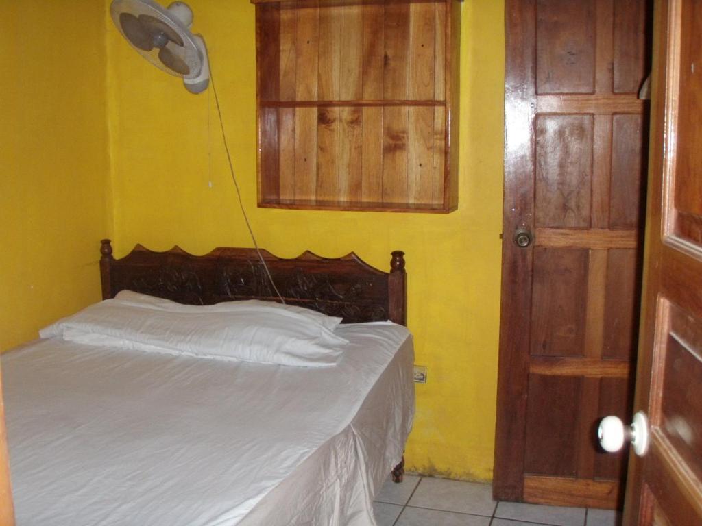 Hostal Brisas Y Olas Сан-Хуан-дель-Сур Номер фото