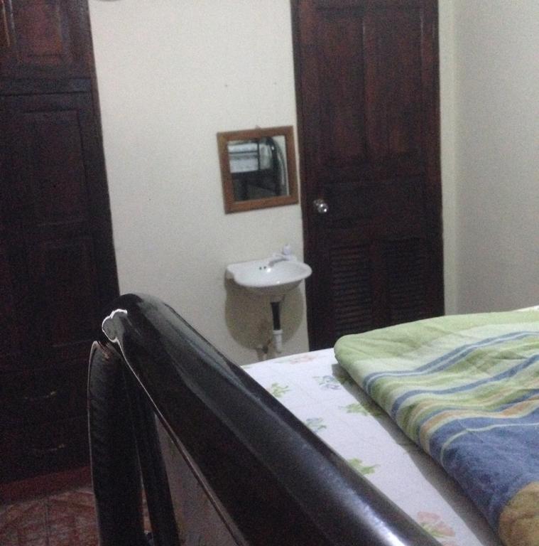 Hostal Brisas Y Olas Сан-Хуан-дель-Сур Экстерьер фото