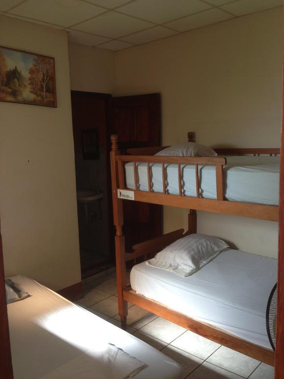 Hostal Brisas Y Olas Сан-Хуан-дель-Сур Номер фото