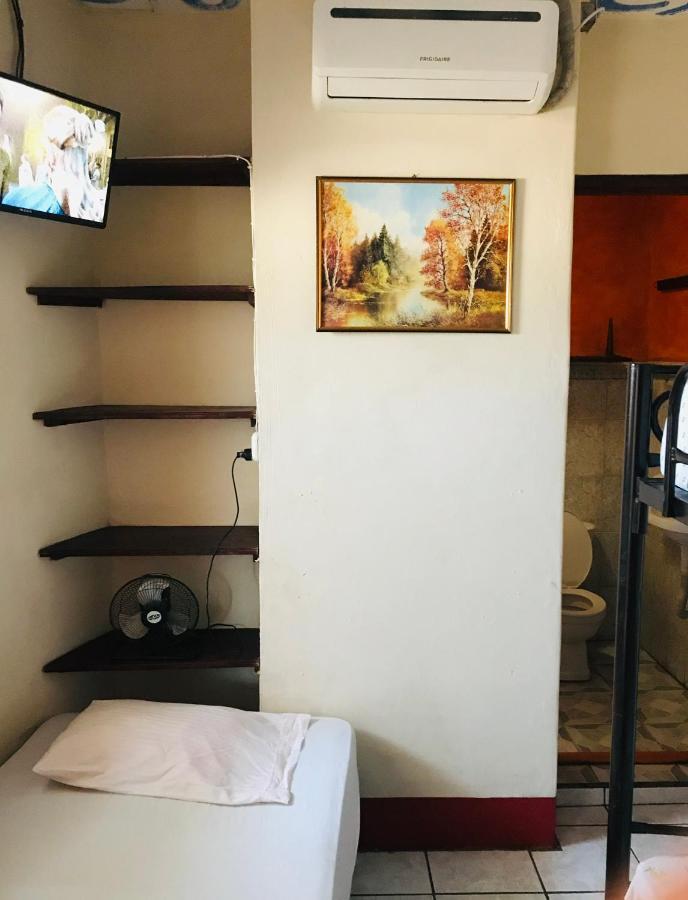 Hostal Brisas Y Olas Сан-Хуан-дель-Сур Экстерьер фото