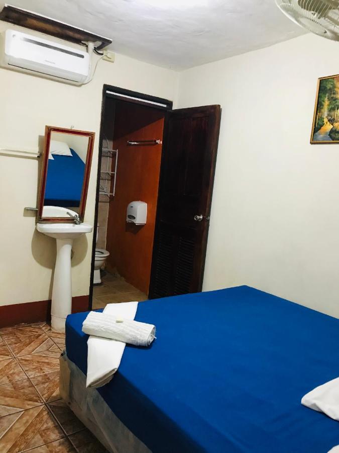 Hostal Brisas Y Olas Сан-Хуан-дель-Сур Экстерьер фото